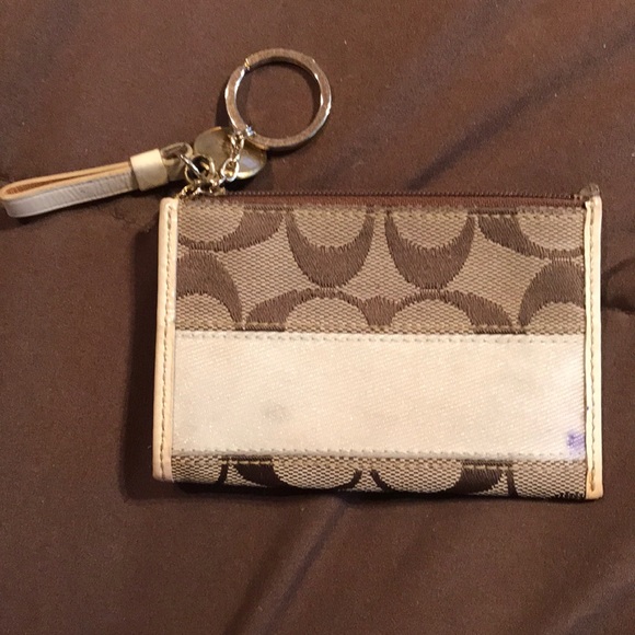 Classic coach key chain purse - Picture 2 of 5